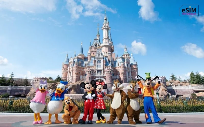 Disneyland-thuong-hai-2-6aa4b289270c1.webp