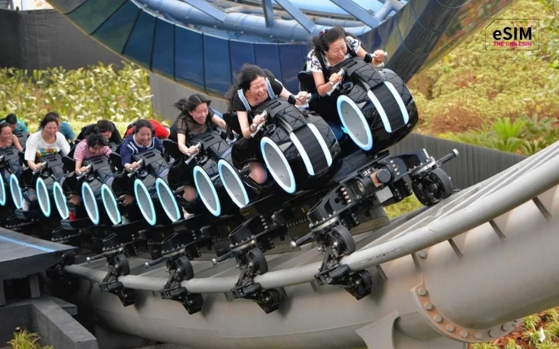 Disneyland-thuong-hai-5-6aa4b28922077.webp